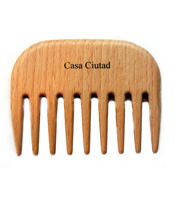 Peine de madera antiest&aacute;tico